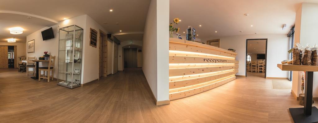 Hotel Helvetia Müstair Εξωτερικό φωτογραφία